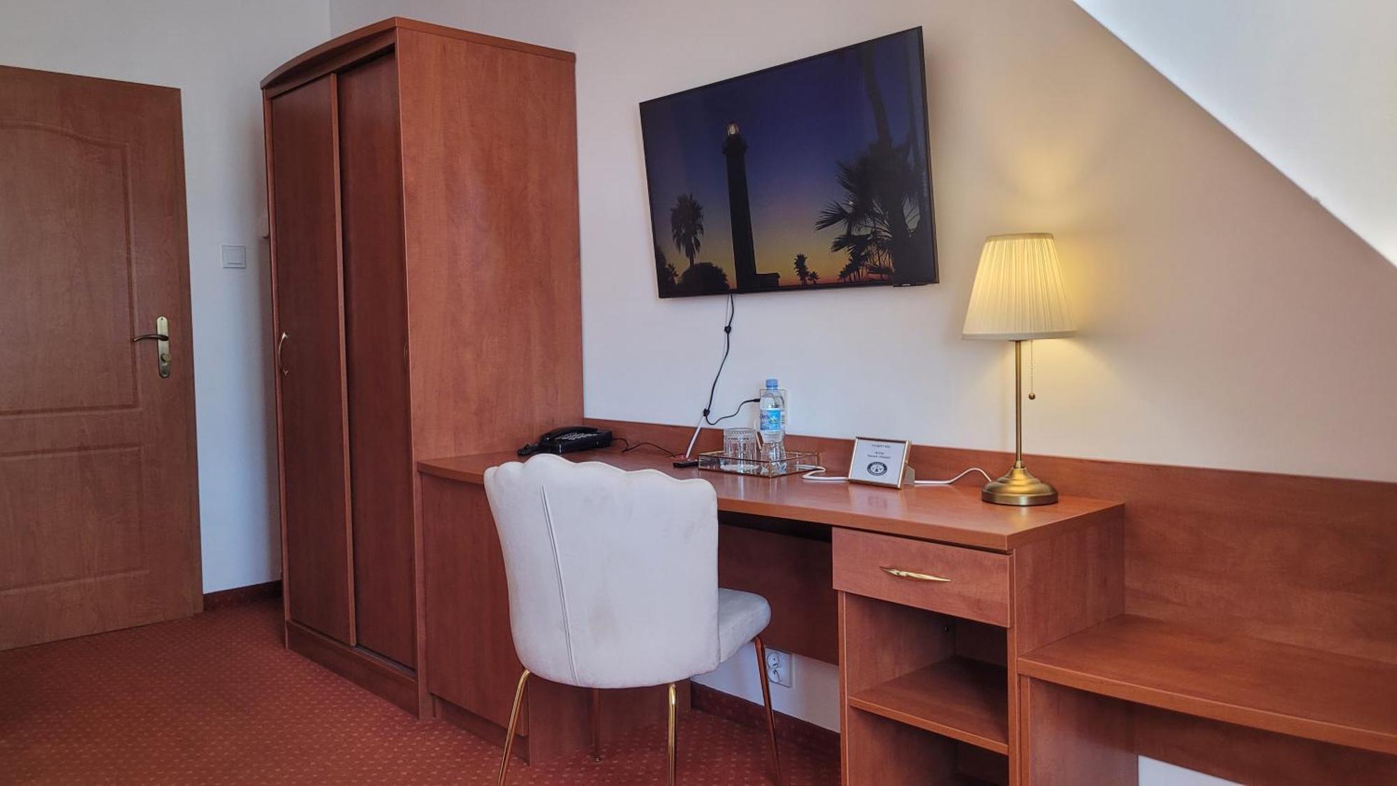 Hotel Maxim 크비드진 외부 사진