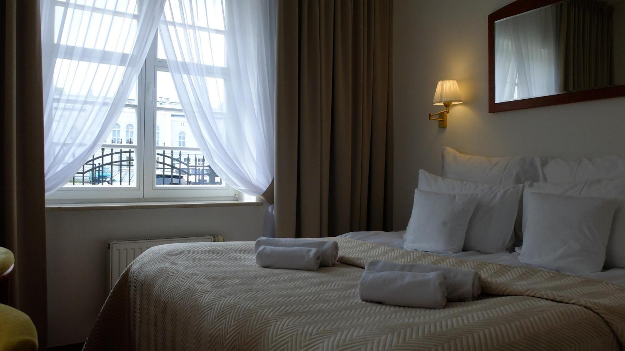 Hotel Maxim 크비드진 외부 사진